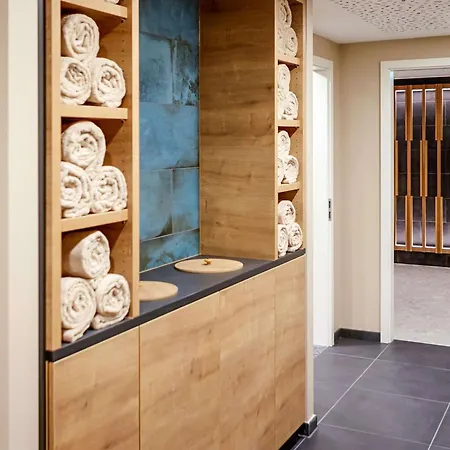 Novotel 4*