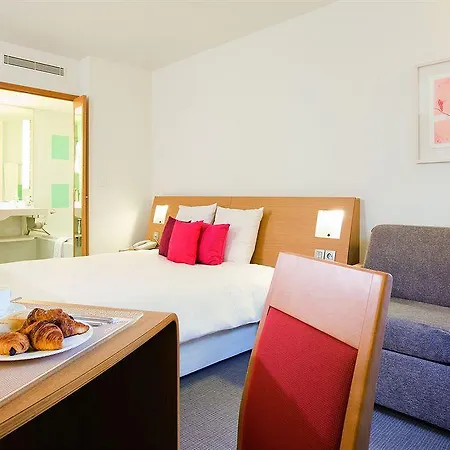 Novotel Hotel 4*