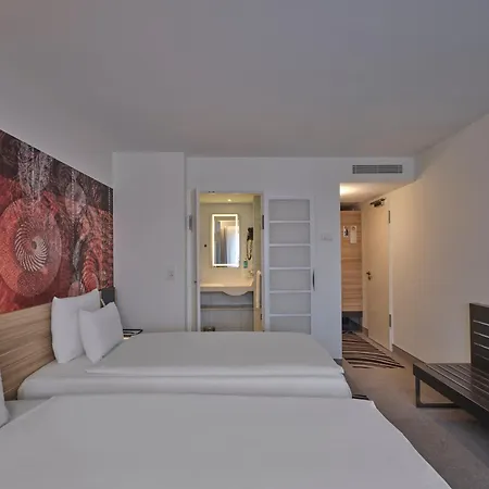 Novotel 4*