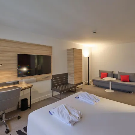 Novotel 4*