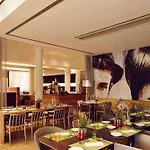 Novotel 4*