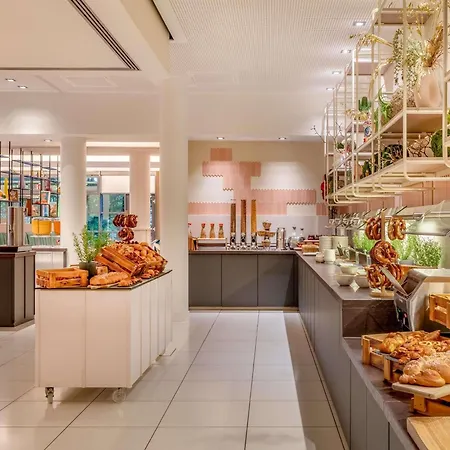 Ξενοδοχείο Novotel 4*