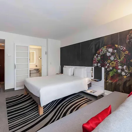 Novotel 4*